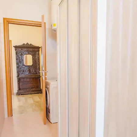 Garibaldi - Italian Homing Apartment
